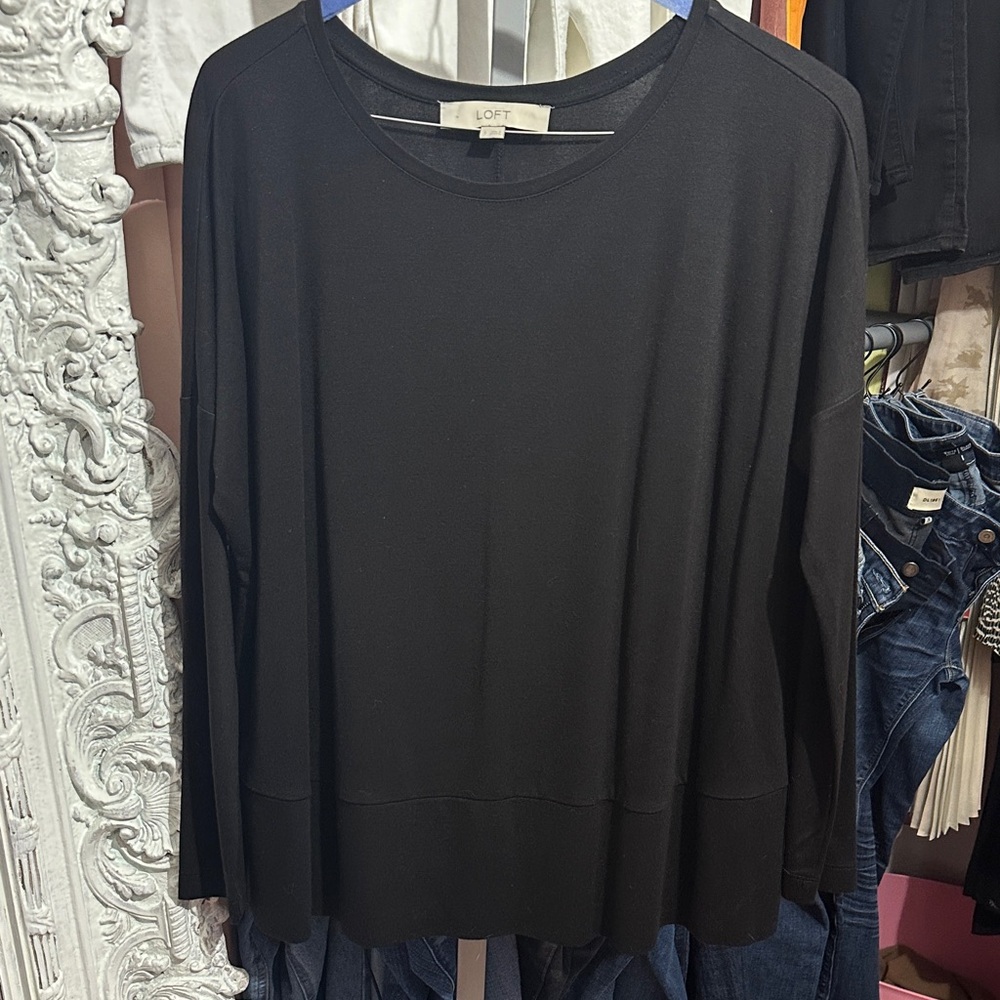 LOFT Women's Elegant Black Long Sleeve Tee